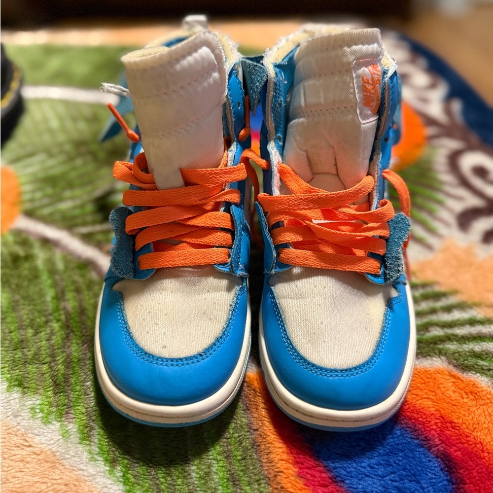 Off-White ‘UNC’ Air Jordan 1